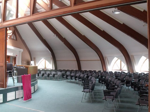 előadóterem, organikus építészet